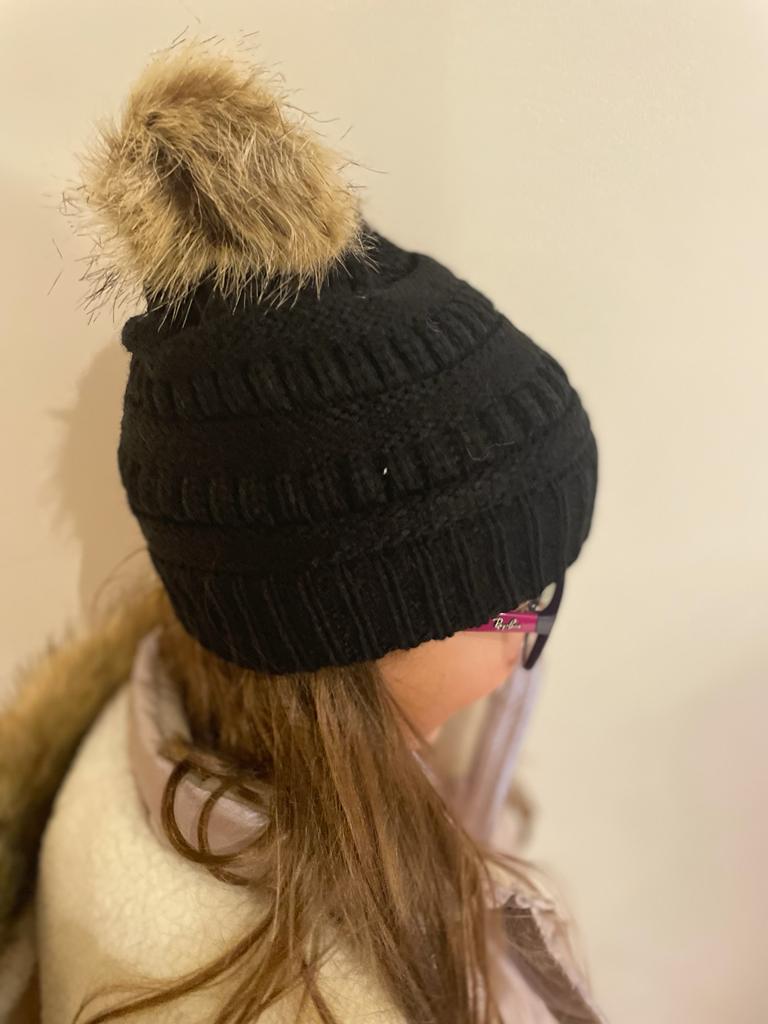 Kids Unisex pom pom knitted winter hat in 4 colors