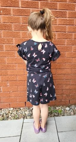 Girls short ruffle sleeve Tee and shorts set - Kids clothes