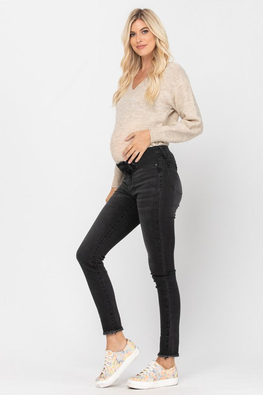 Women's Black Plus Size under the bump skinny leg maternity jeans with frayed ankles